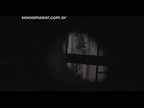 ❤️ Blondie wurdt yn it geheim op fideo opnommen troch in buertvoyeur ferburgen efter holle bakstiennen ❤️❌ Seksfideo by ús fy.passionfeverspot.ru ❌️❤